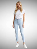 Helle Skinny Jeans mit Push‑Up – der Figurzauber für jeden Tag