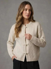 Cardigan Katharina – Textured Knit, Unique Toggle Design & Modern Cozy Elegance - Mara