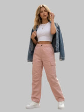 Cargo trousers in parachute fabric Mara