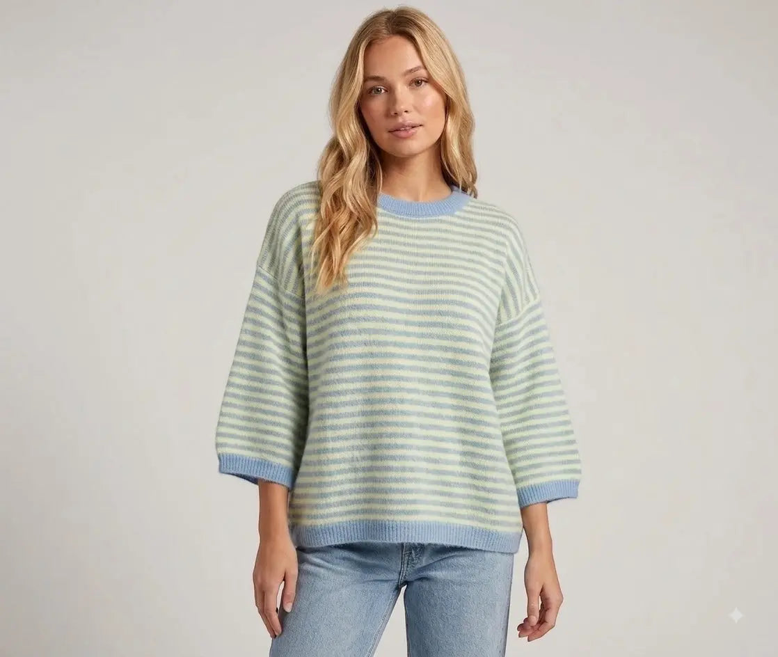The striped sweater Lili stands for cosy lightness Mara