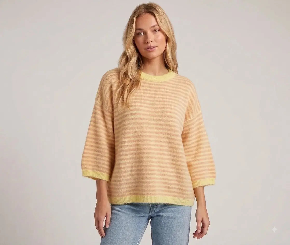 The striped sweater Lili stands for cosy lightness Mara