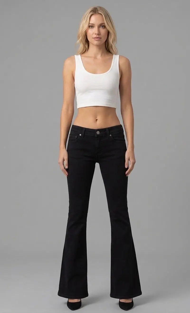 Low Waist Jeans "Laura" - Black, modern, confident - Mara