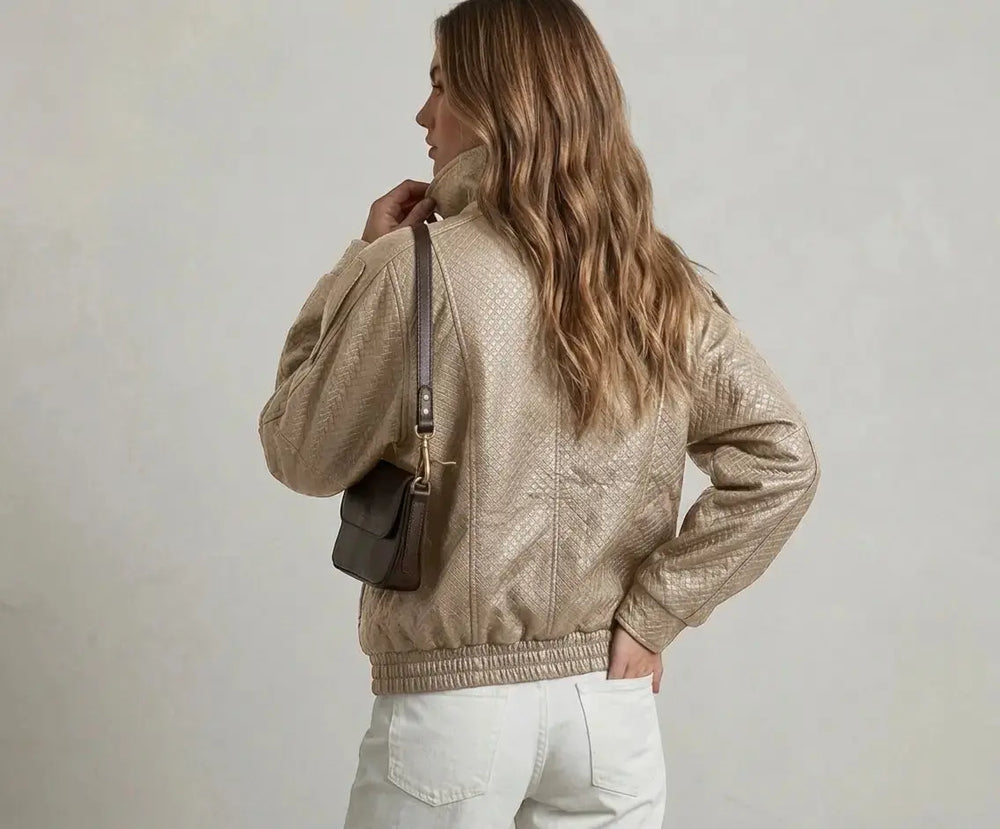 Jacket Louise - Black elegance with modern structure - Mara