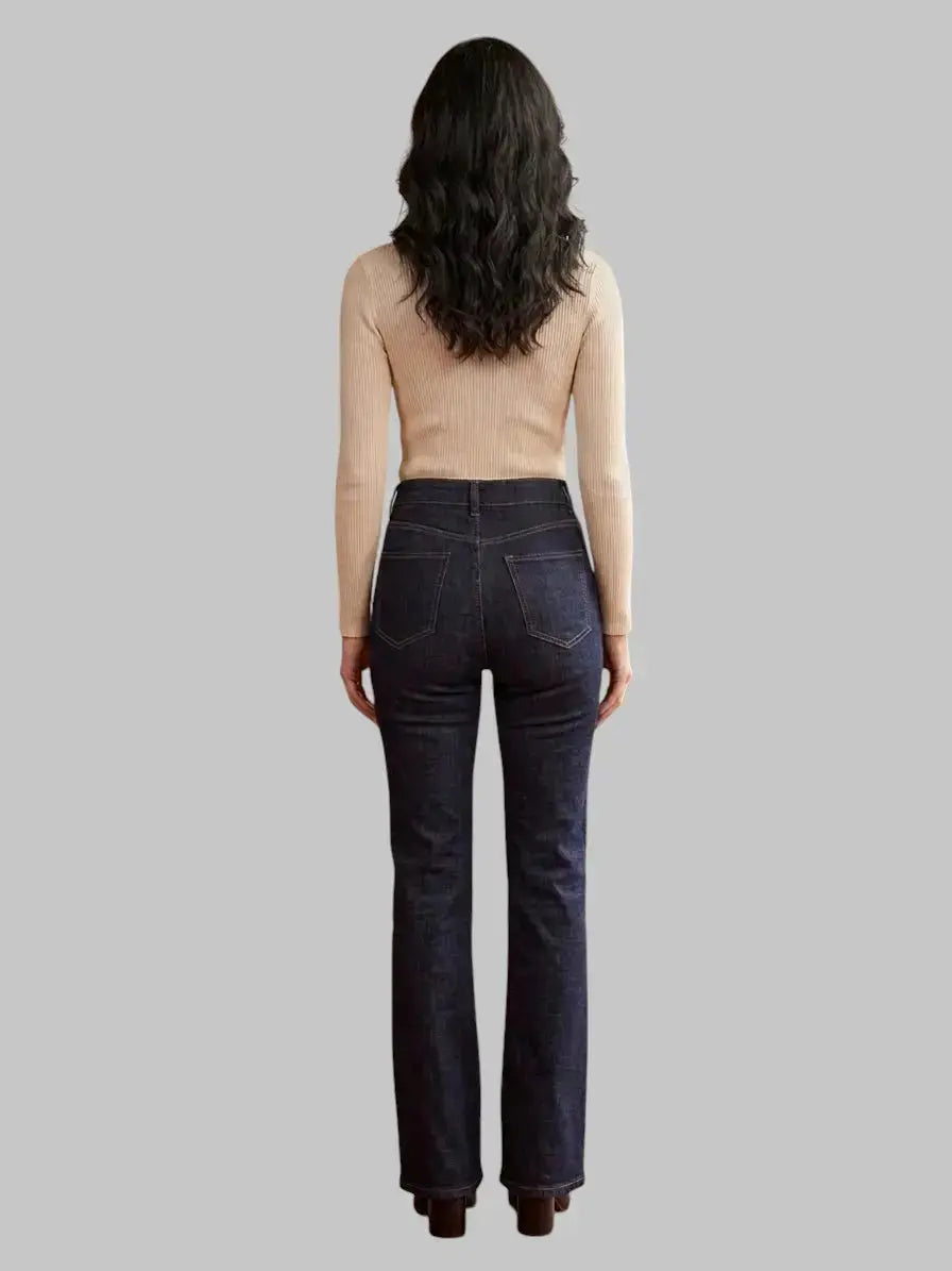 Flared Jeans Naomi - High Waist, Flared Leg & Feminine Mara