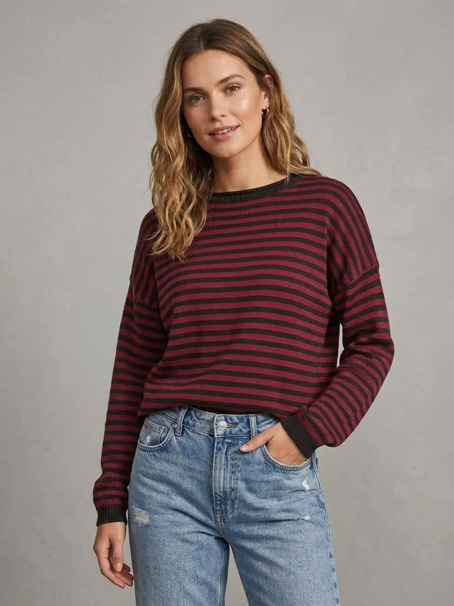 Theresa Pullover – Hochwertige mehrfarbig gestreifte Damenstrickware